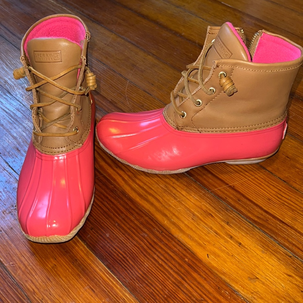 Women’s Sperry topsider